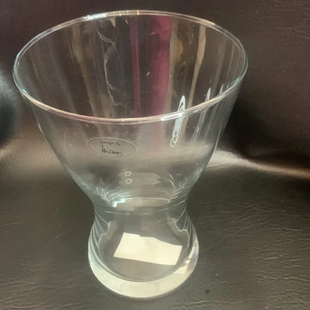 IKEA France Clear Glass 5 1/2 In Round 7 1/2 Inches Tall Flower Decorator Vase